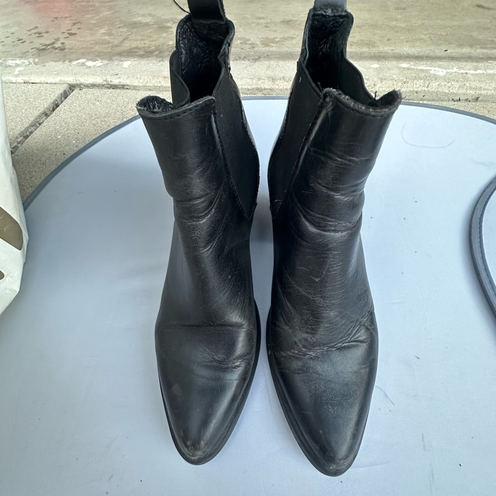 Used Steve Madden Black Leather Ankle Boots
